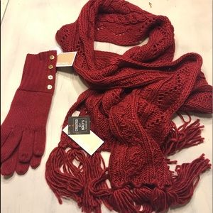 Michael Kors cable knit scarf & glove set.